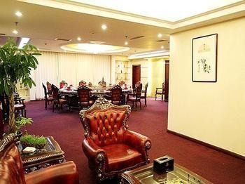 Qingdao Excalibur Hotel エクステリア 写真